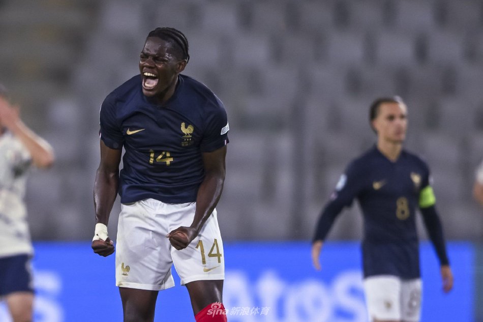 次成为焦点 次成为焦点