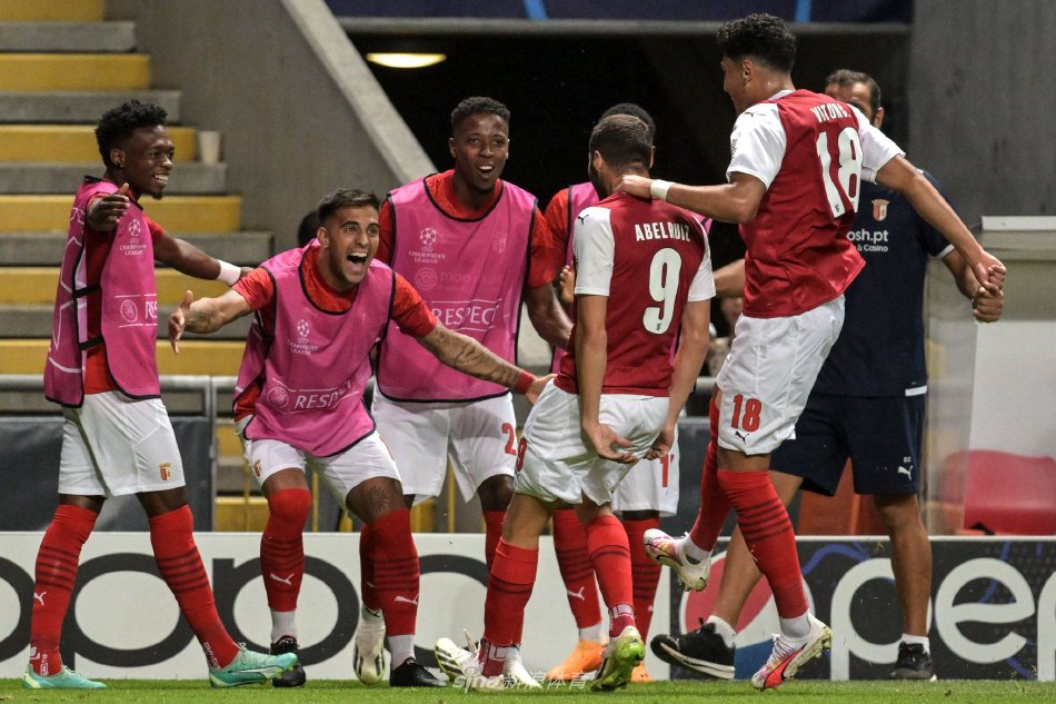 也是中国足 也是中国足