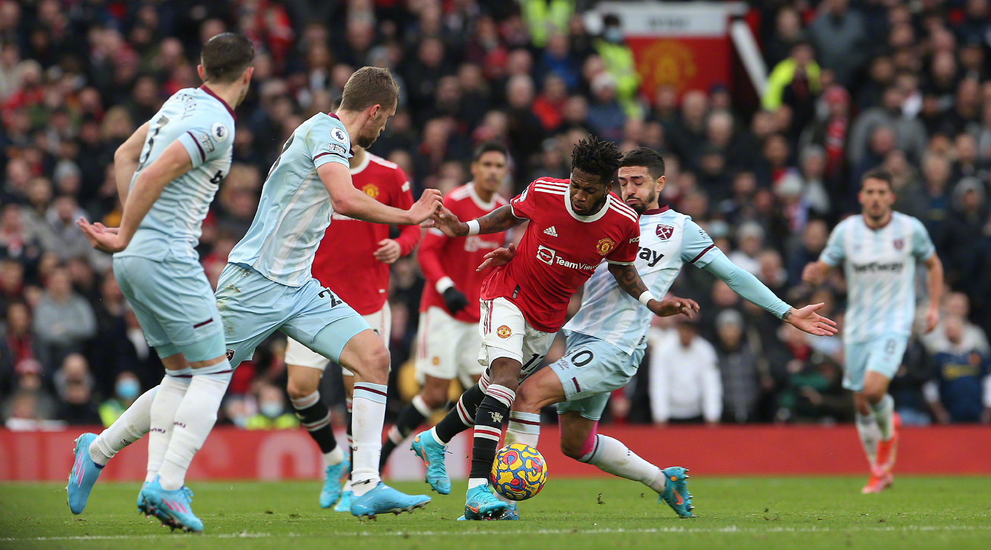 备受瞩目的 备受瞩目的