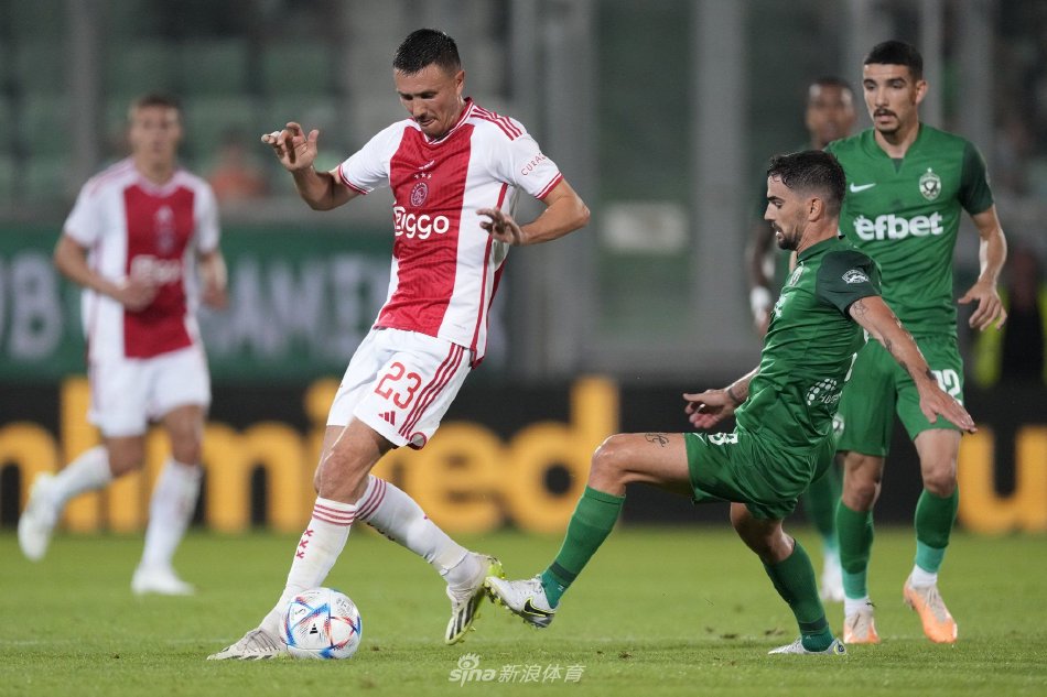 为球迷奉献 为球迷奉献