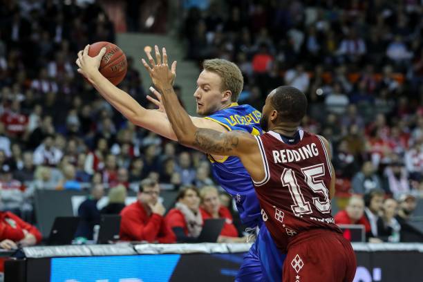 靠他的技术 靠他的技术