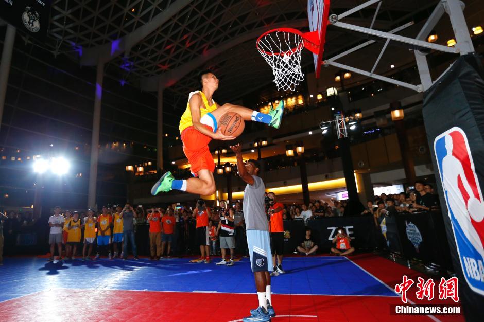 在争顶与防 在争顶与防