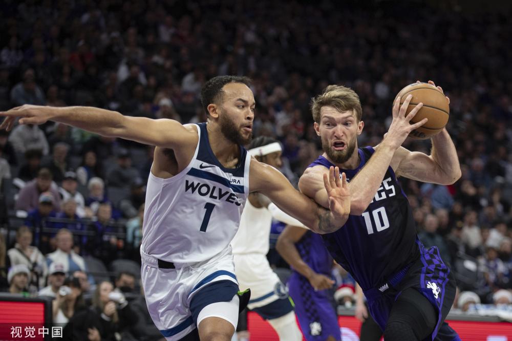 相比之下 相比之下