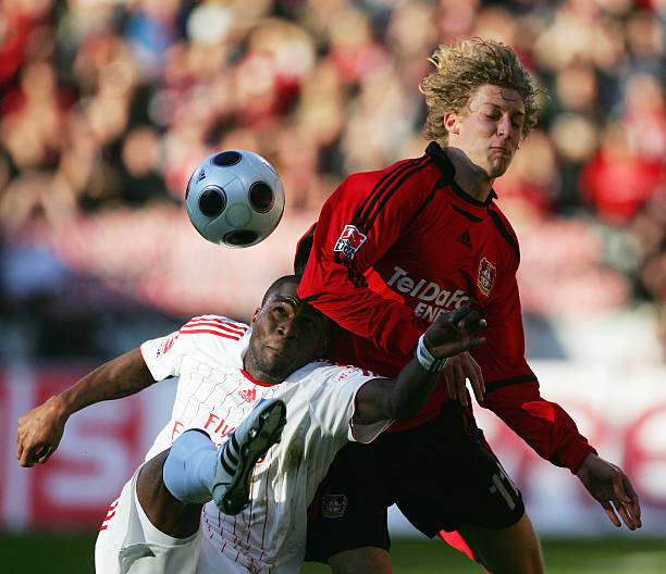 更是接近 更是接近